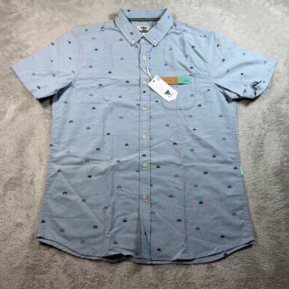 Vissla Button Down Shirt Mens Medium Blue Sun Pattern Short Sleeve NWT